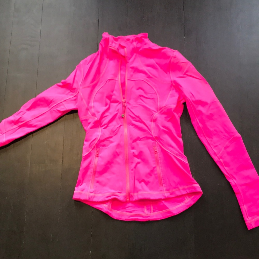 Lululemon jacket, never worn, neon pink